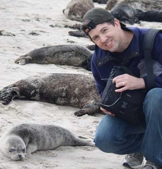 jono-with-seals (2).jpg