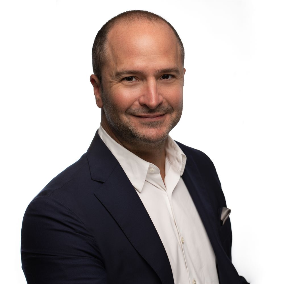 GREGPETERSHS2020SQUARE-2 Linkedin.jpg